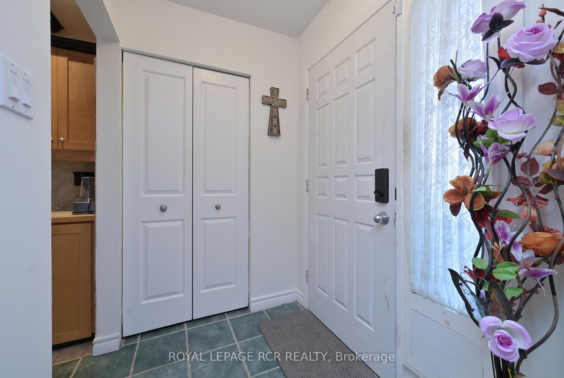 Photo 3 of 41 Madison Avenue, Orangeville — HOMEH
