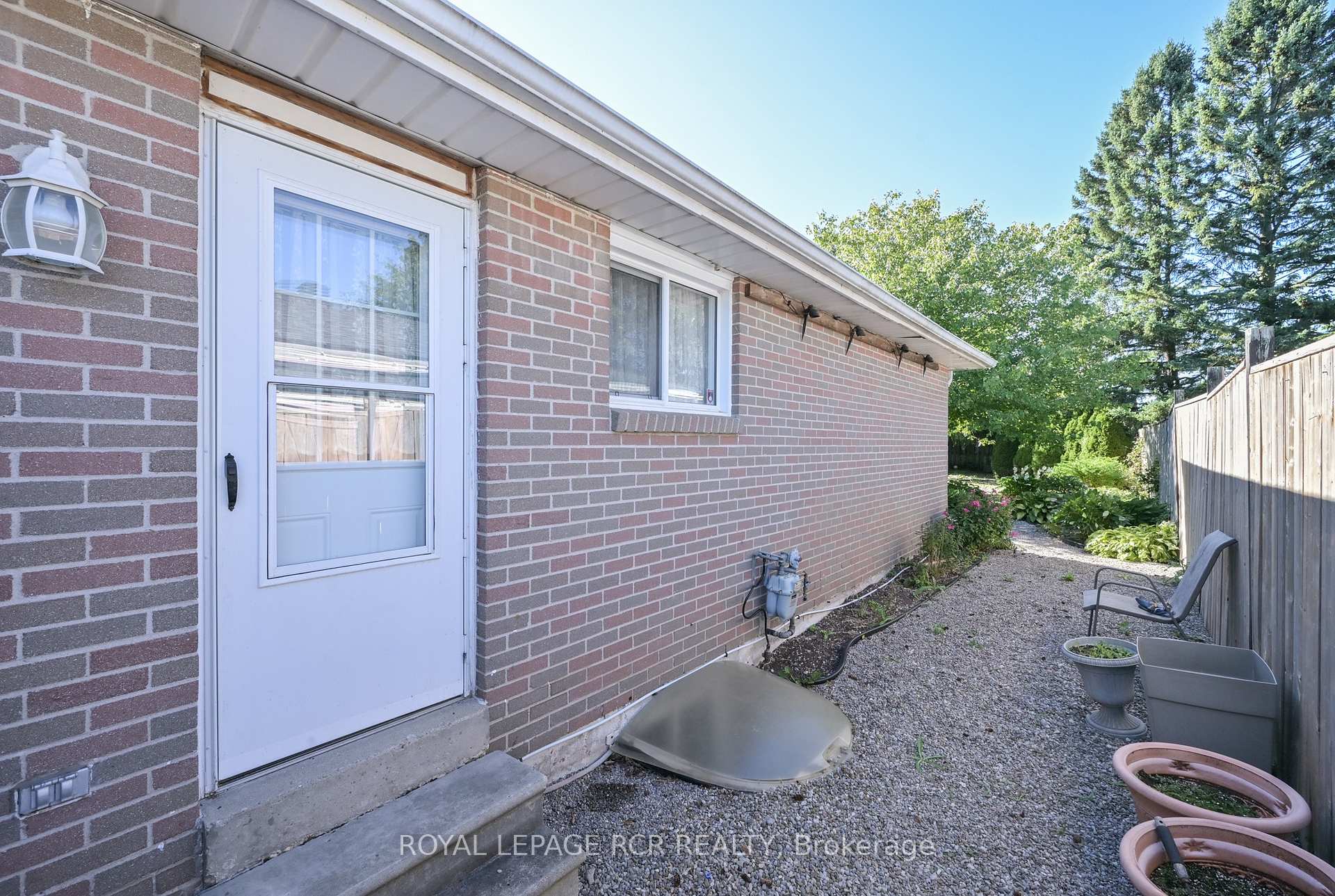 Photo 22 of 41 Madison Avenue, Orangeville — HOMEH