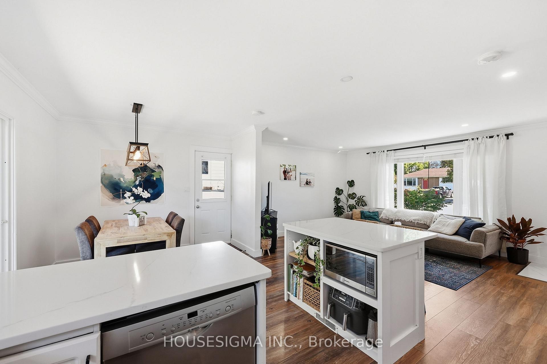 Photo 12 of 618 Aylmer Crescent, Kingston, South of Taylor-Kidd Blvd — HOMEH