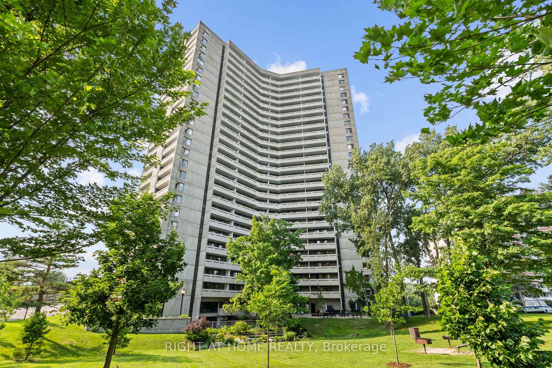 Photo of Unit 306, 1081 Ambleside Drive