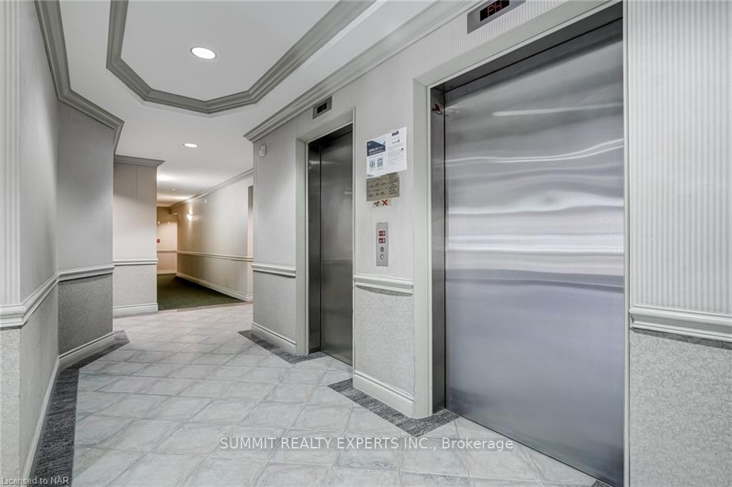 Photo 4 of Unit 408, 10 Dayspring Circle, Brampton, Bram East — HOMEH