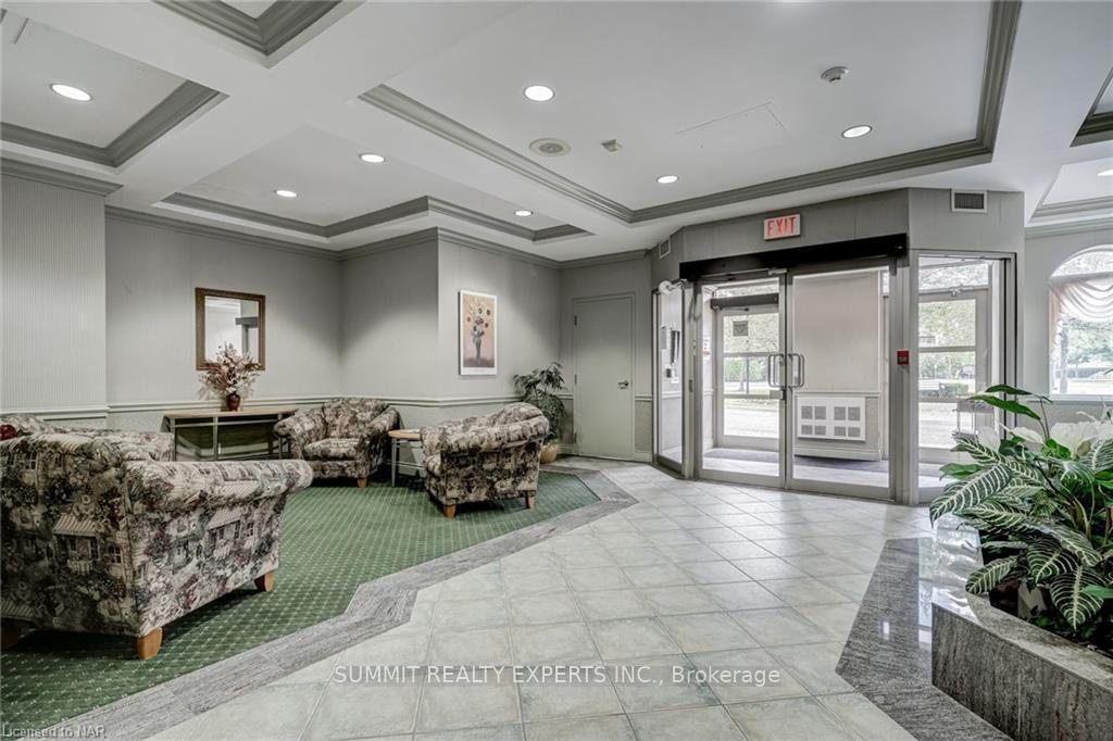Photo 5 of Unit 408, 10 Dayspring Circle, Brampton, Bram East — HOMEH