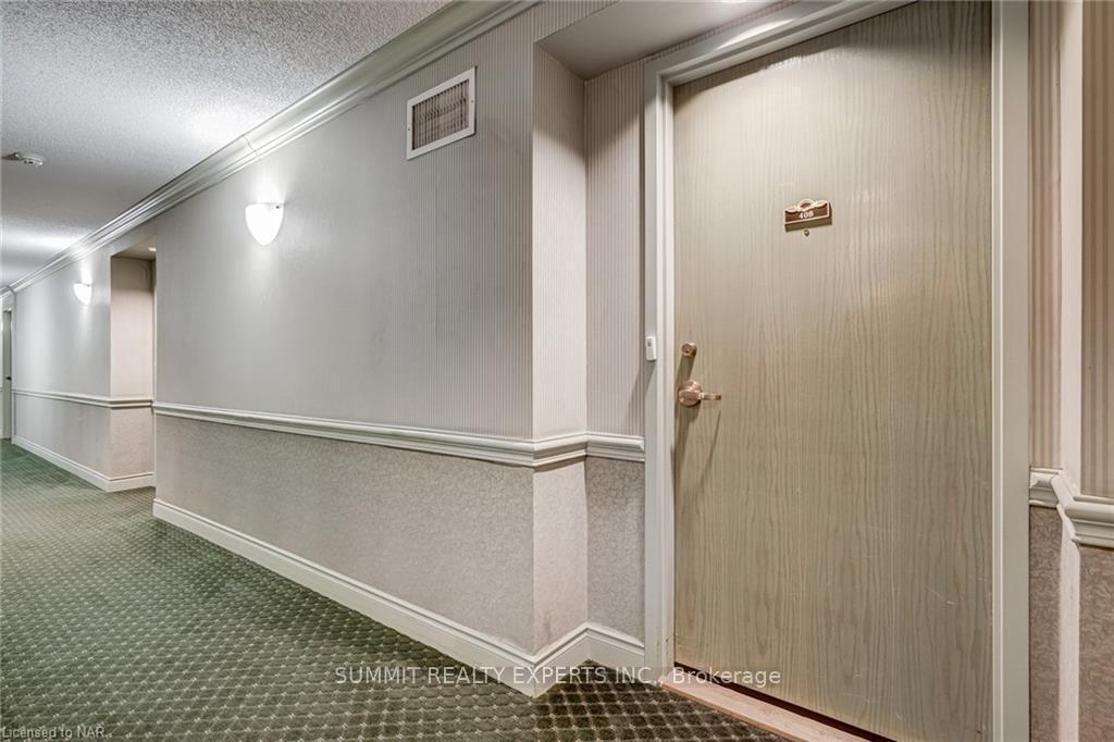 Photo 6 of Unit 408, 10 Dayspring Circle, Brampton, Bram East — HOMEH
