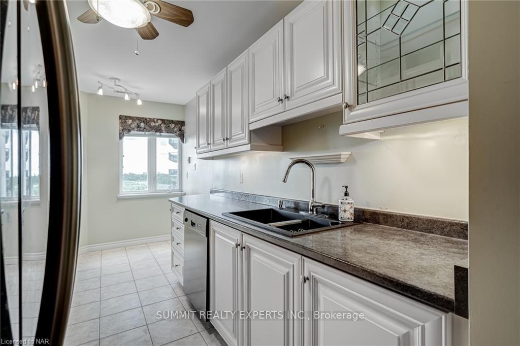 Photo 10 of Unit 408, 10 Dayspring Circle, Brampton, Bram East — HOMEH