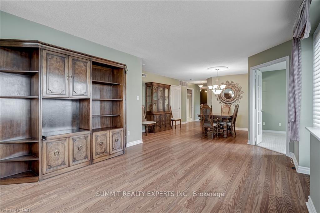 Photo 12 of Unit 408, 10 Dayspring Circle, Brampton, Bram East — HOMEH