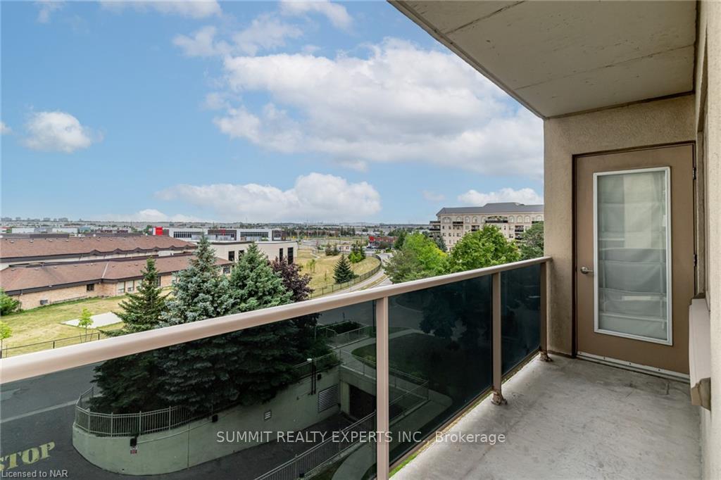 Photo 17 of Unit 408, 10 Dayspring Circle, Brampton, Bram East — HOMEH
