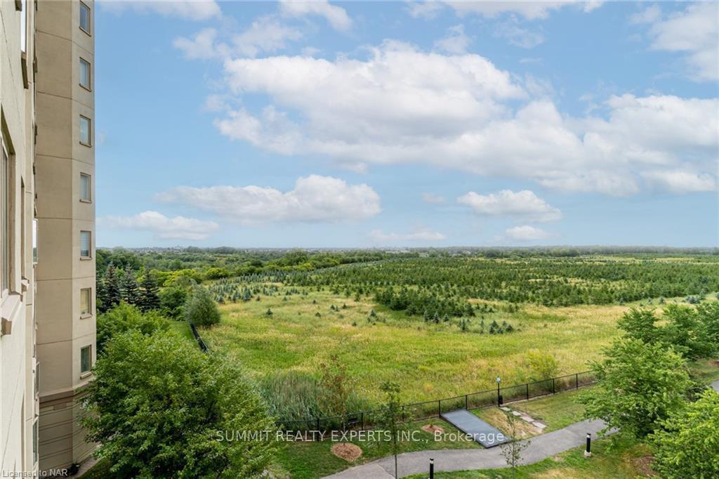 Photo 18 of Unit 408, 10 Dayspring Circle, Brampton, Bram East — HOMEH