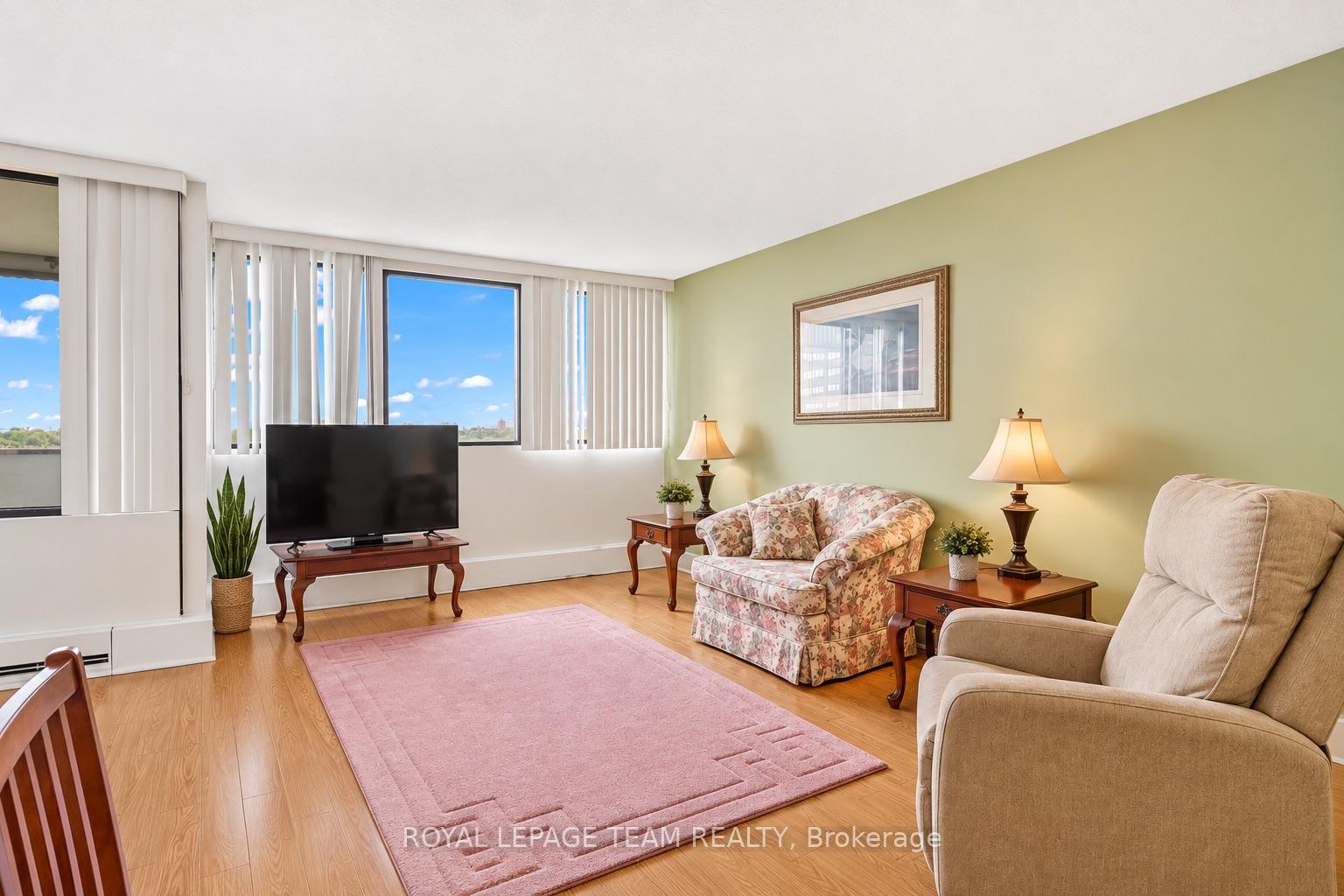 Photo 3 of Unit 1008, 1285 Cahill Drive, Ottawa, South Keys — HOMEH