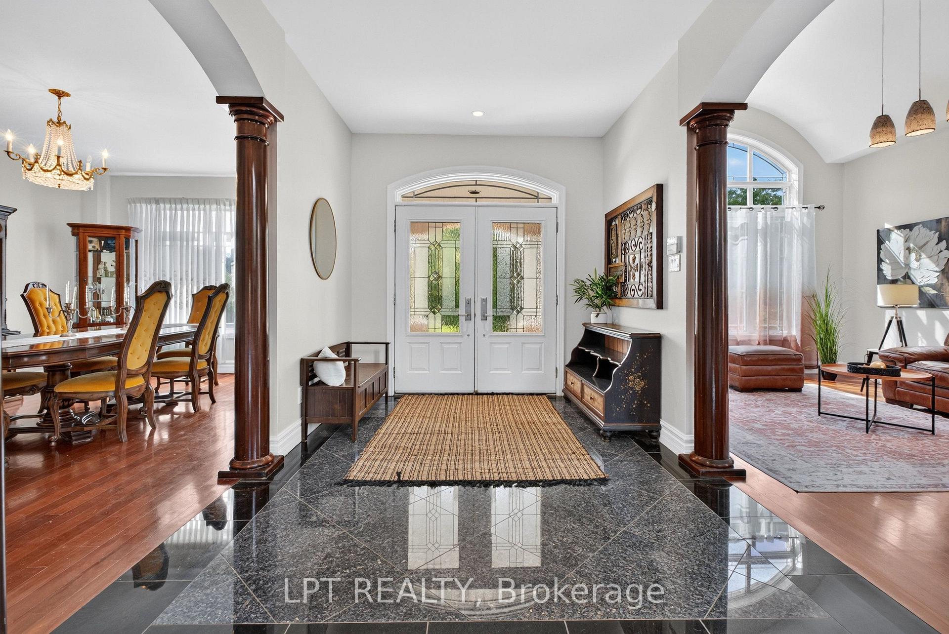 Photo 5 of 62 Tradewinds Drive, Ottawa, Barrhaven East — HOMEH