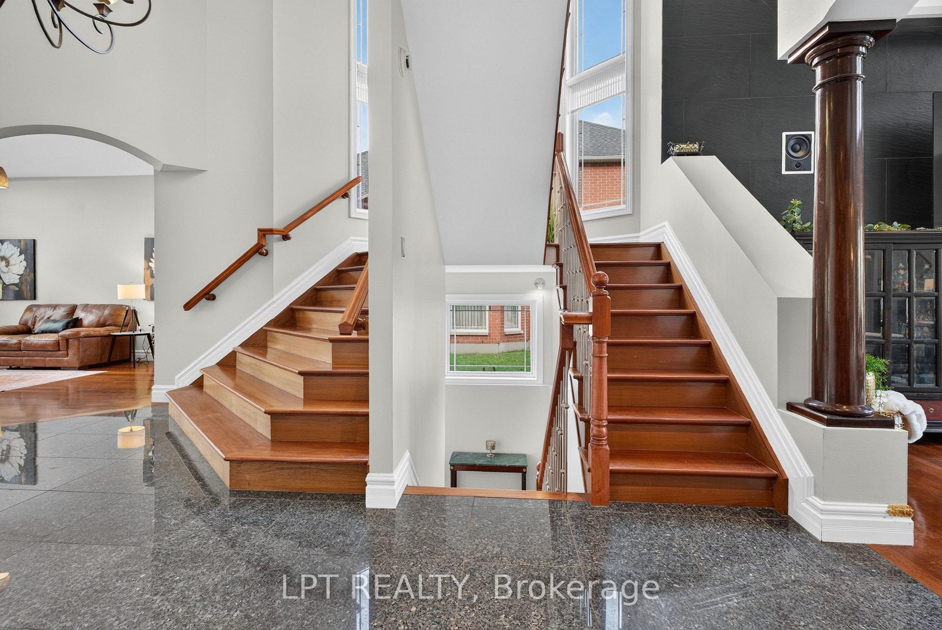 Photo 7 of 62 Tradewinds Drive, Ottawa, Barrhaven East — HOMEH