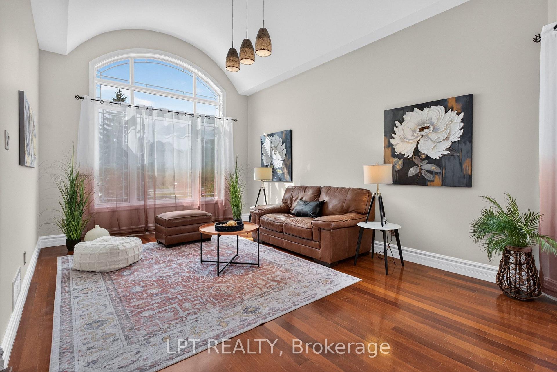 Photo 9 of 62 Tradewinds Drive, Ottawa, Barrhaven East — HOMEH