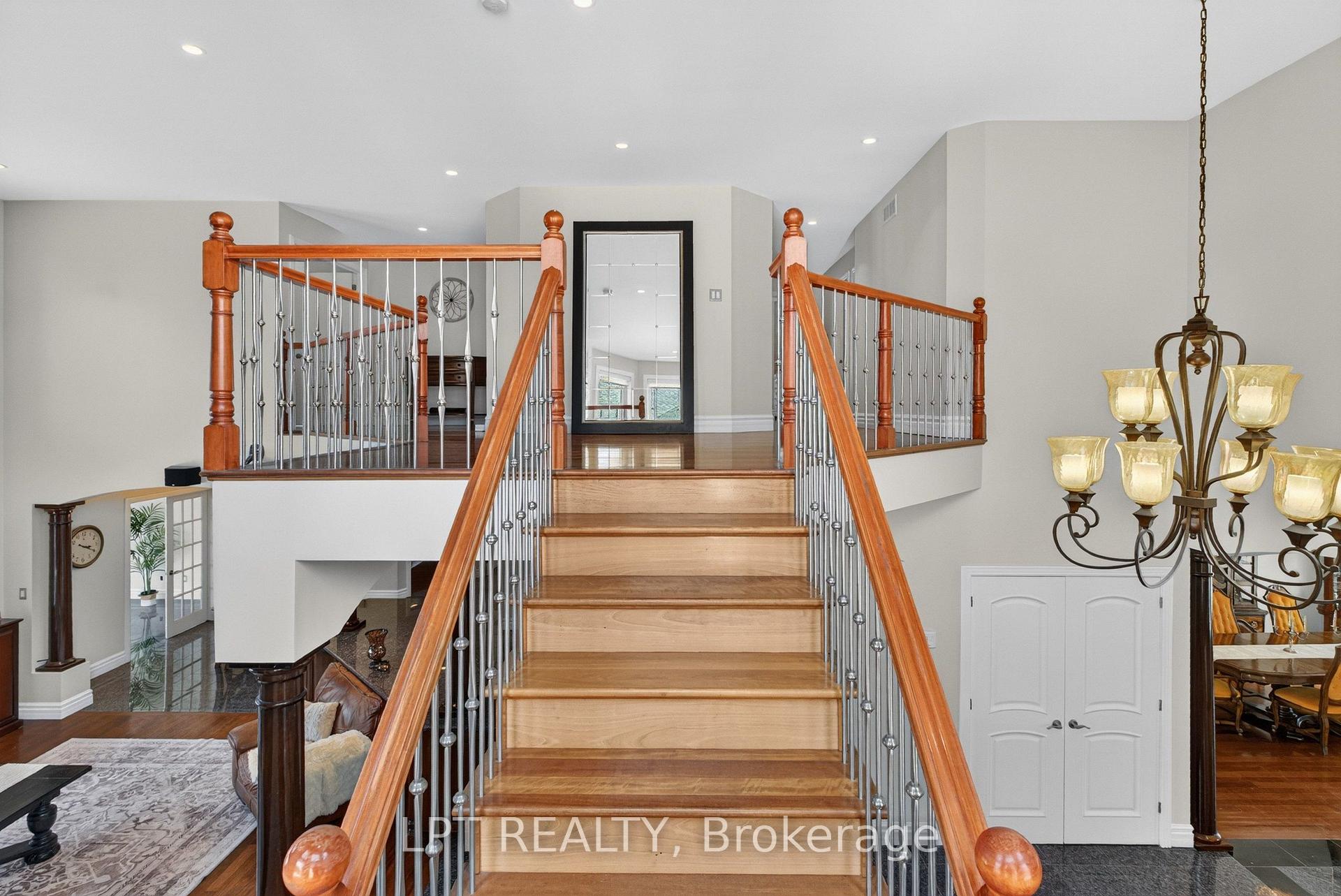 Photo 12 of 62 Tradewinds Drive, Ottawa, Barrhaven East — HOMEH