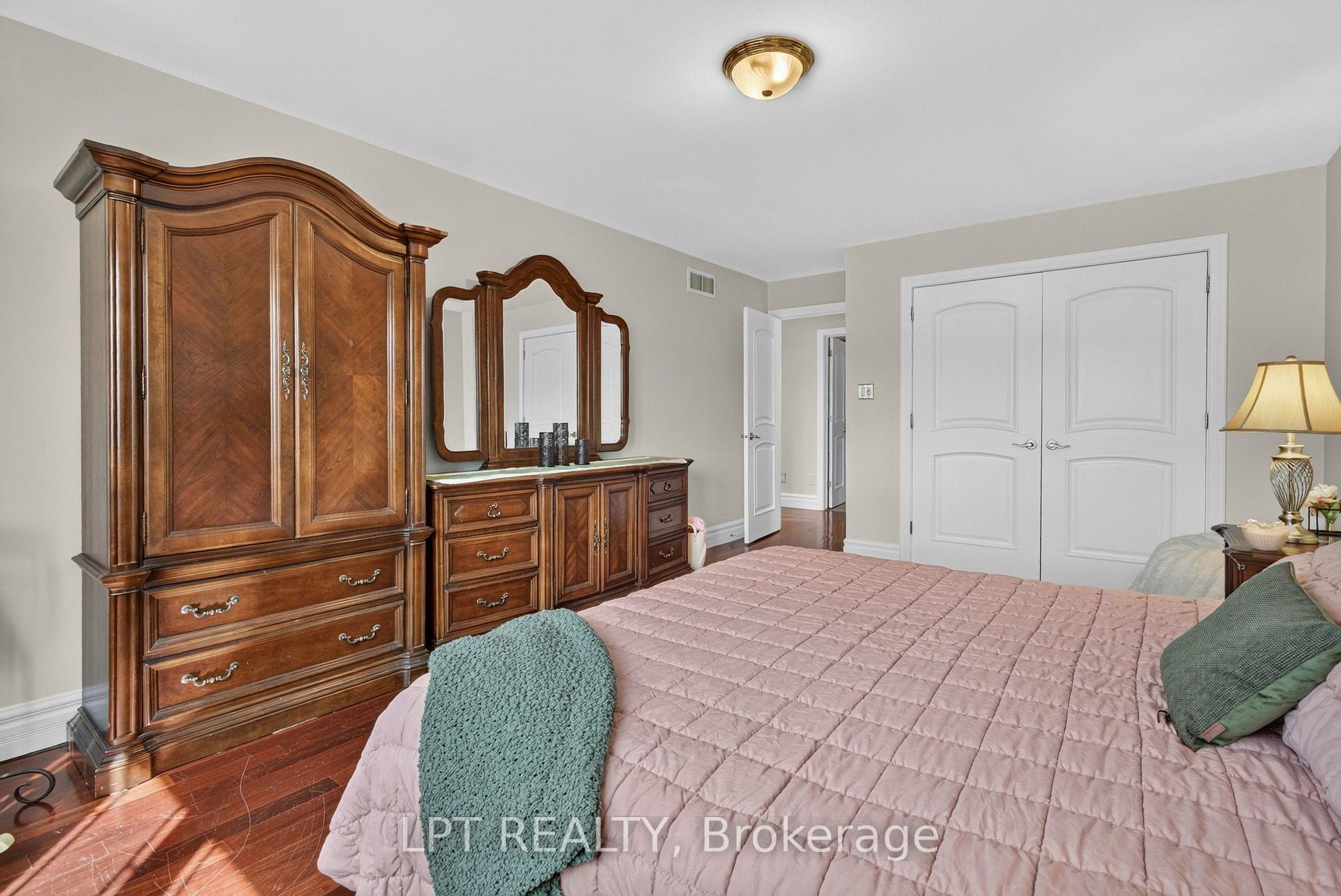 Photo 32 of 62 Tradewinds Drive, Ottawa, Barrhaven East — HOMEH