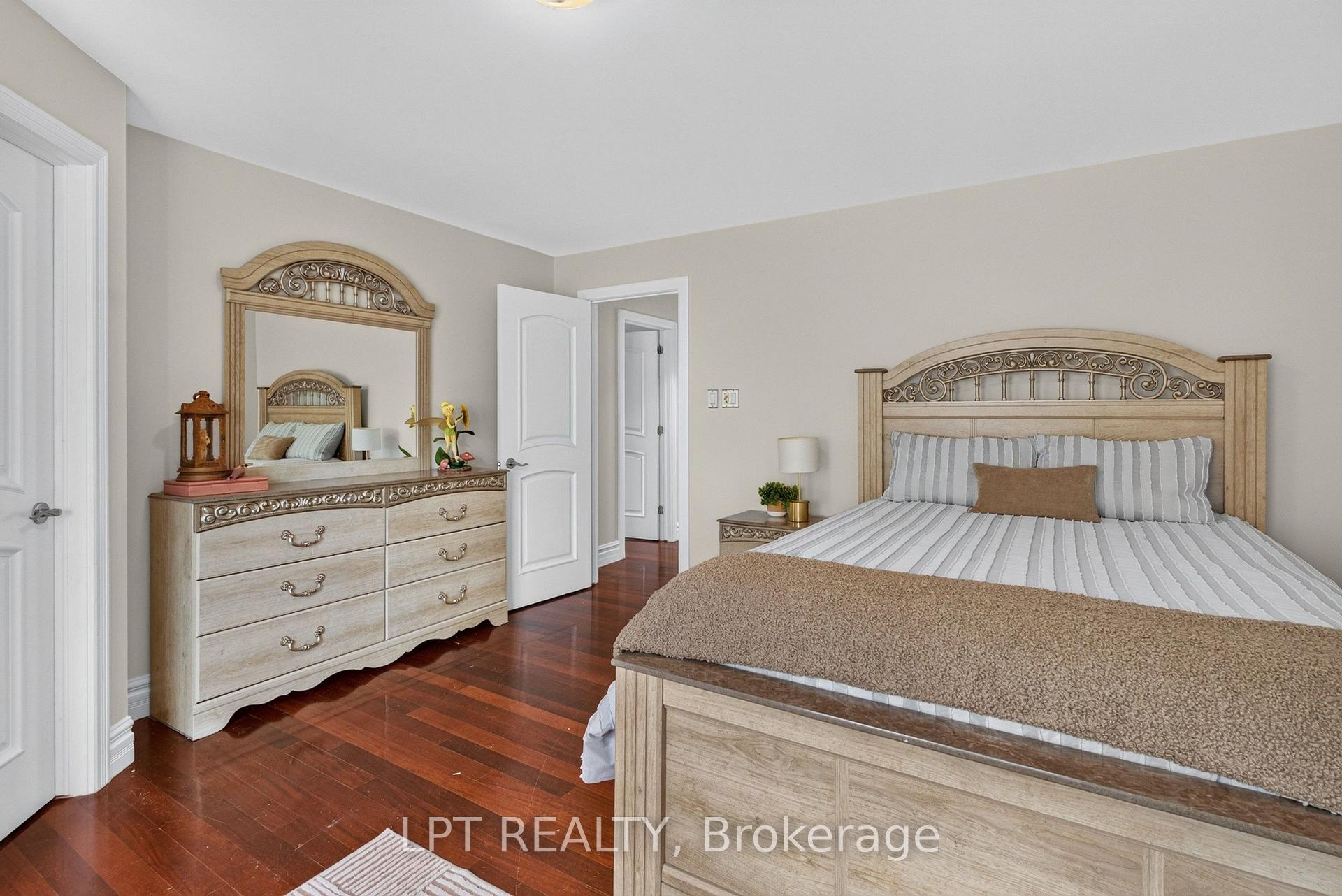 Photo 34 of 62 Tradewinds Drive, Ottawa, Barrhaven East — HOMEH