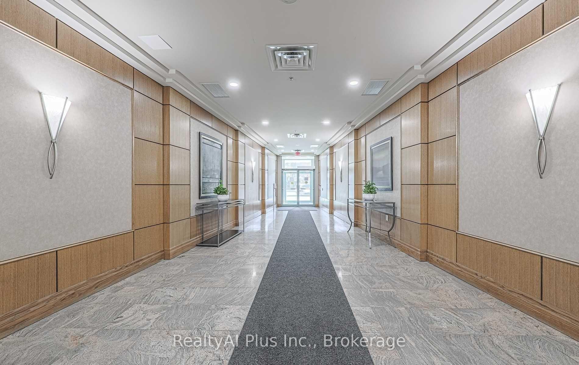 Photo 3 of Unit 608, 5500 Yonge Street, North York, Willowdale West — HOMEH