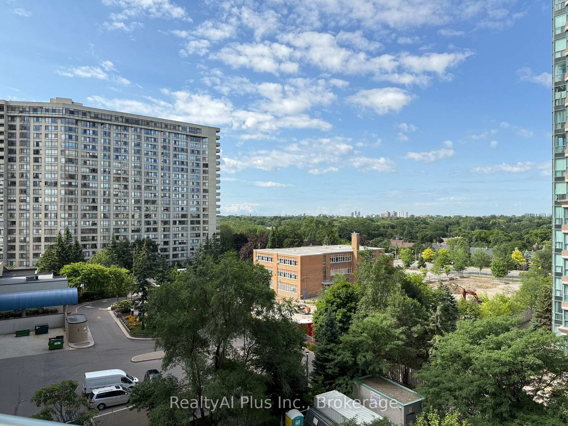Photo 9 of Unit 608, 5500 Yonge Street, North York, Willowdale West — HOMEH