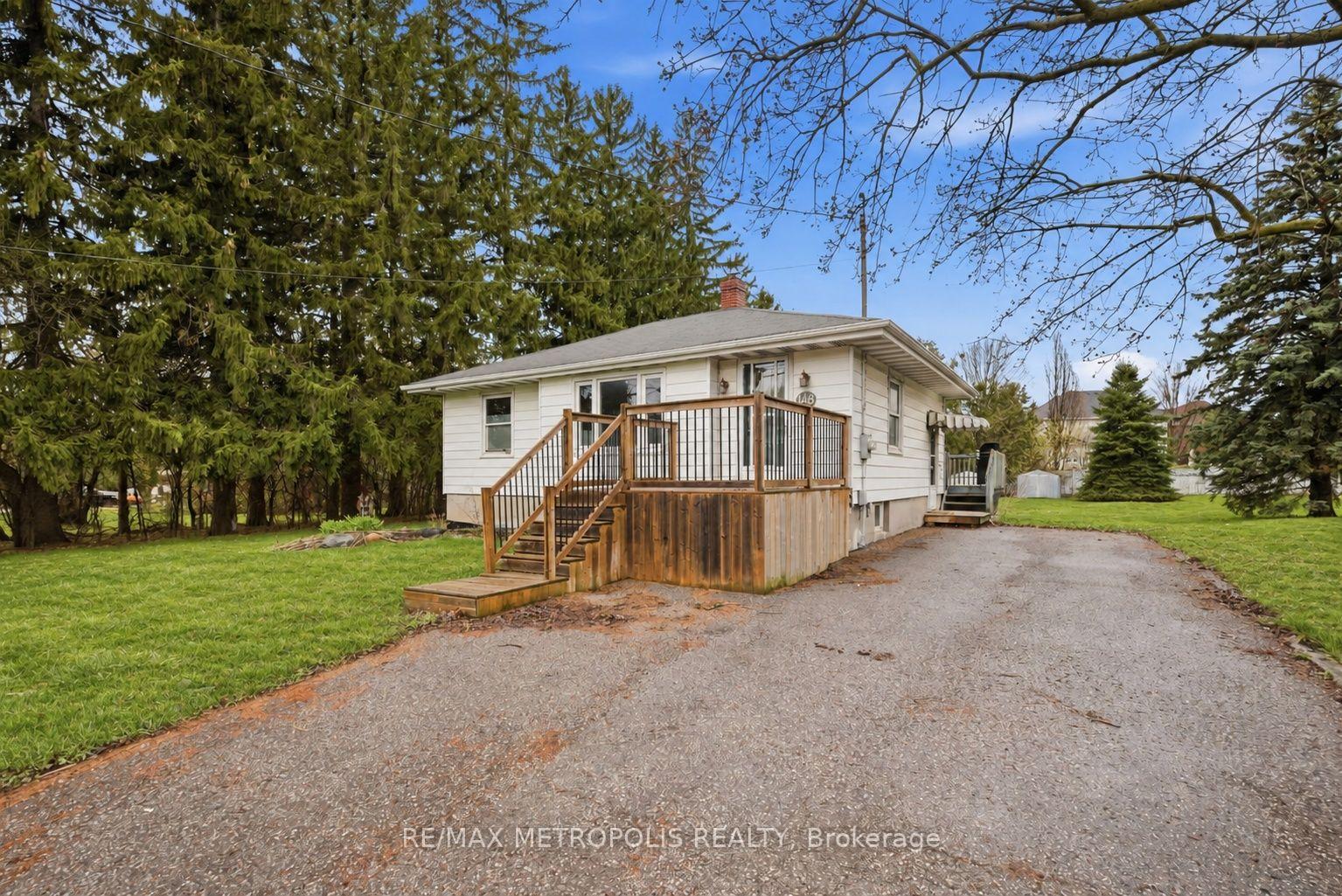 Photo 2 of 148 Winchester Road E, Whitby, Brooklin — HOMEH