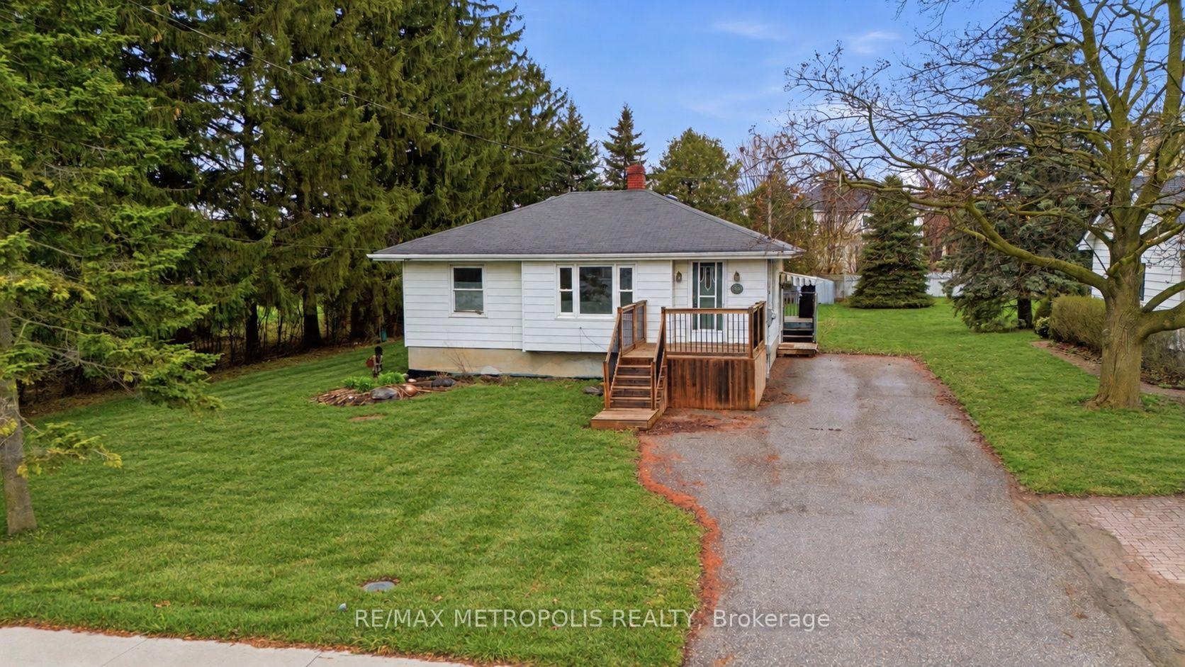 Photo 4 of 148 Winchester Road E, Whitby, Brooklin — HOMEH