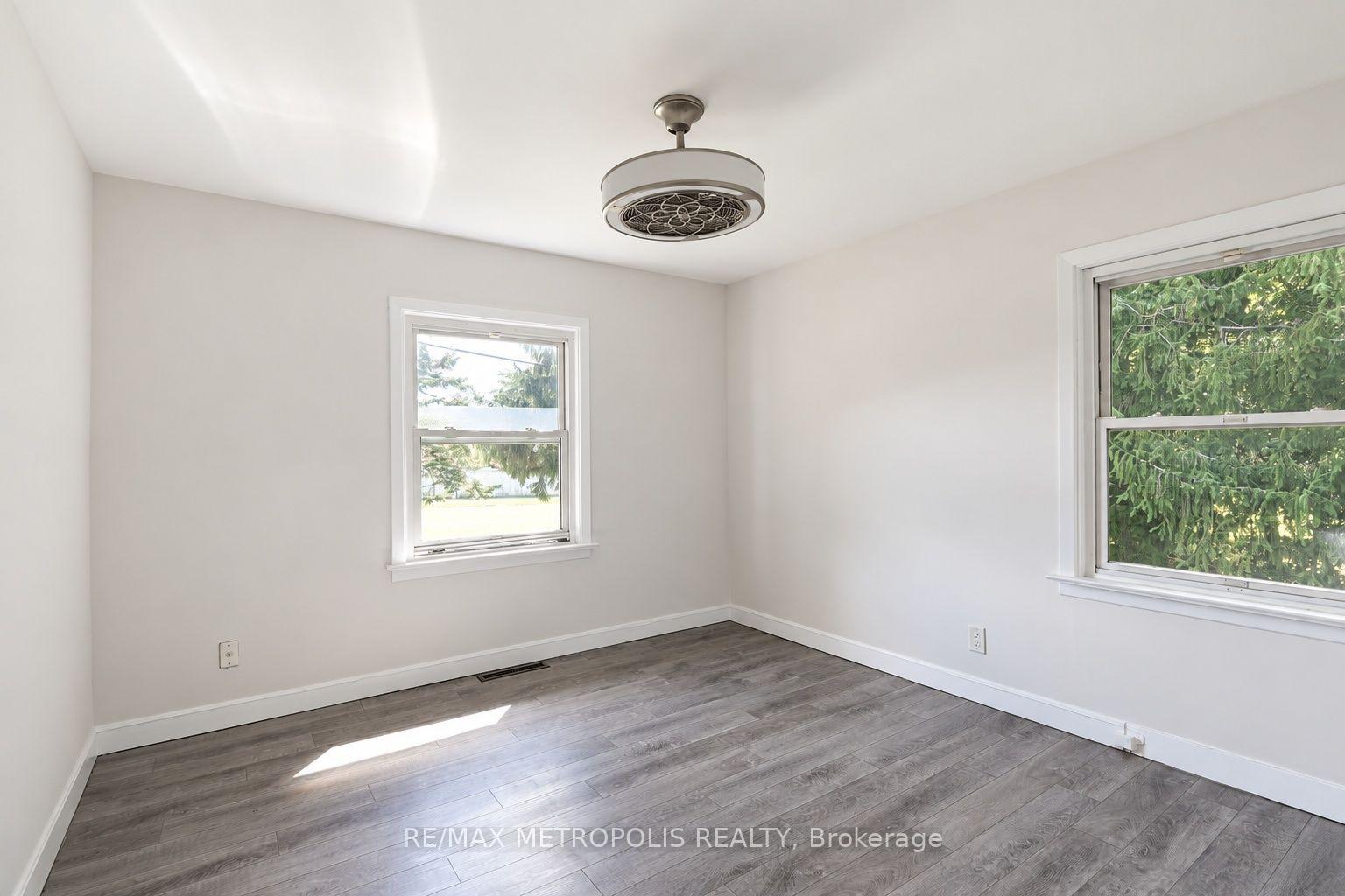 Photo 14 of 148 Winchester Road E, Whitby, Brooklin — HOMEH