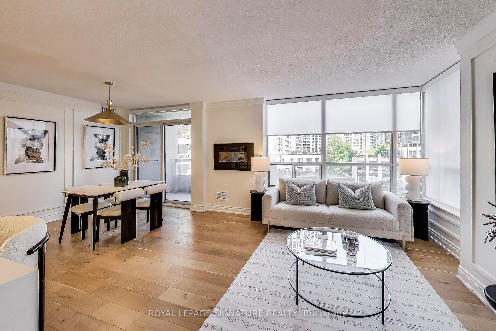 Photo 6 of Unit 411, 5 Northtown Way, North York, Willowdale East — HOMEH