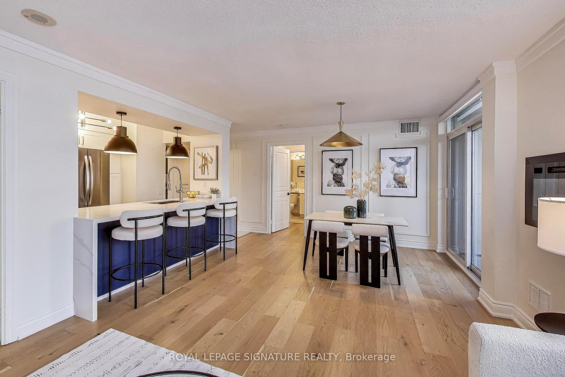 Photo 7 of Unit 411, 5 Northtown Way, North York, Willowdale East — HOMEH