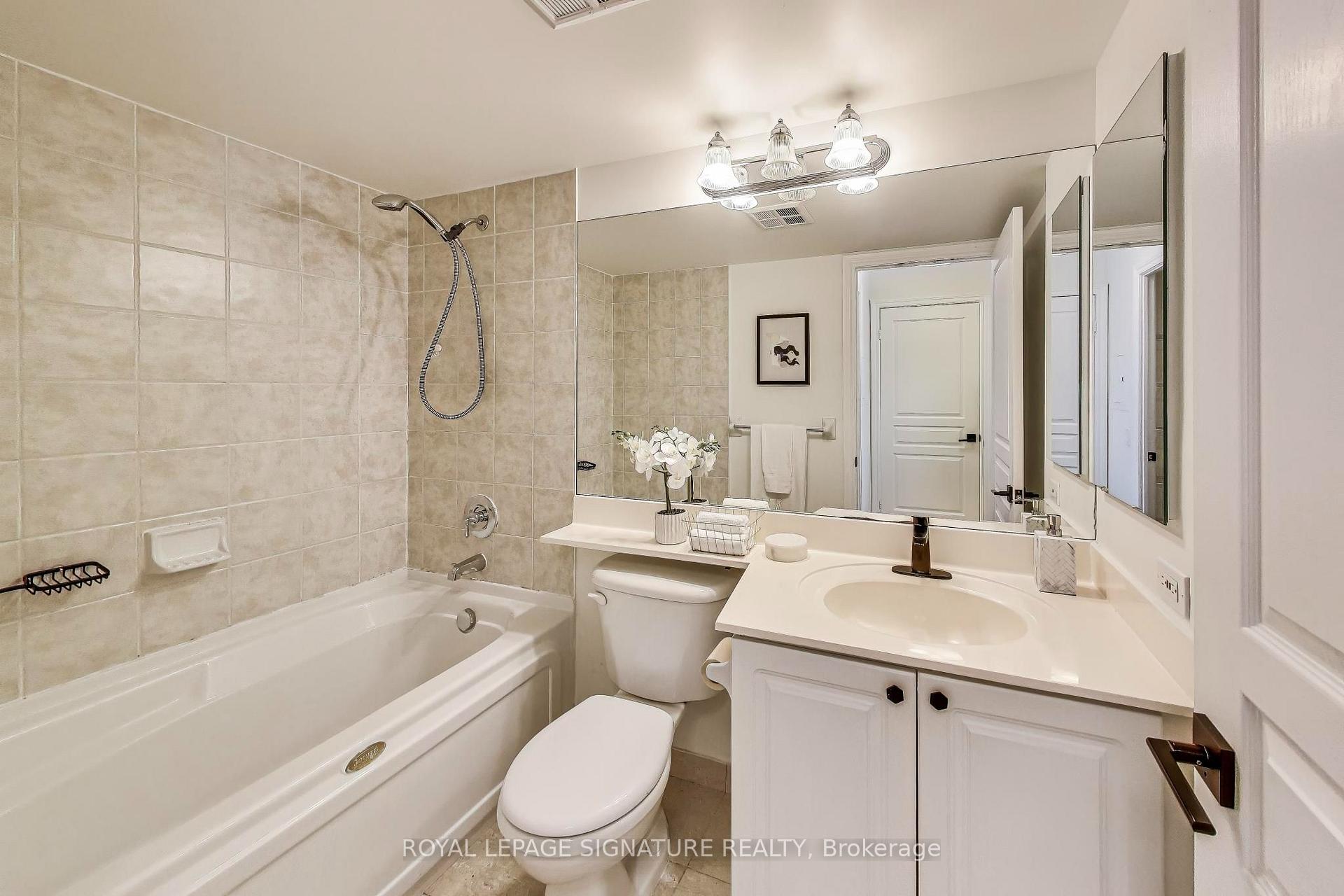Photo 14 of Unit 411, 5 Northtown Way, North York, Willowdale East — HOMEH