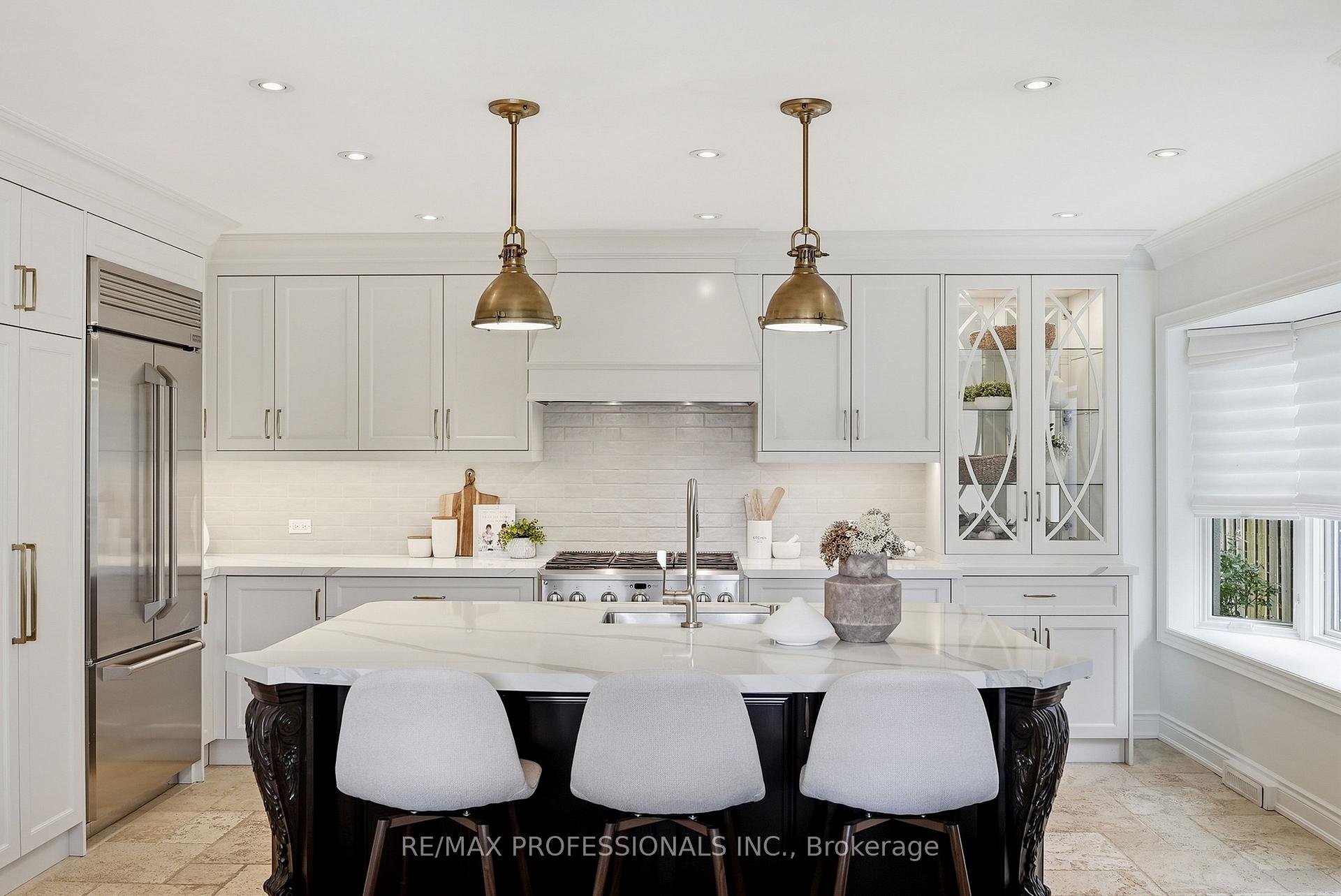 Photo 20 of 61 Abilene Drive, Etobicoke, Princess-Rosethorn — HOMEH