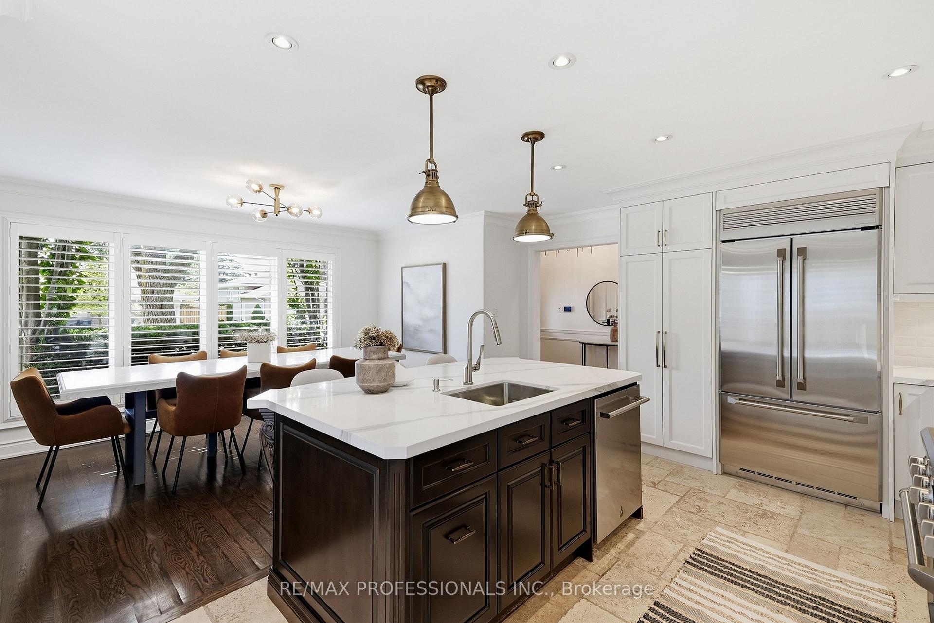 Photo 21 of 61 Abilene Drive, Etobicoke, Princess-Rosethorn — HOMEH