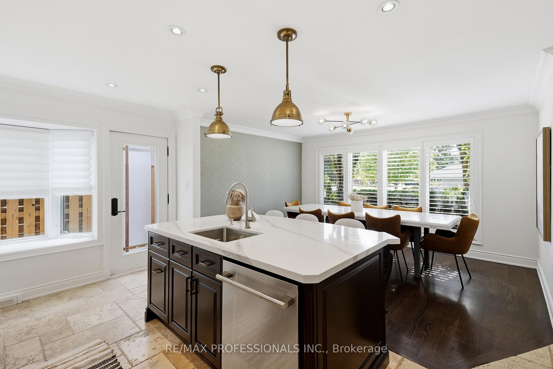 Photo 22 of 61 Abilene Drive, Etobicoke, Princess-Rosethorn — HOMEH