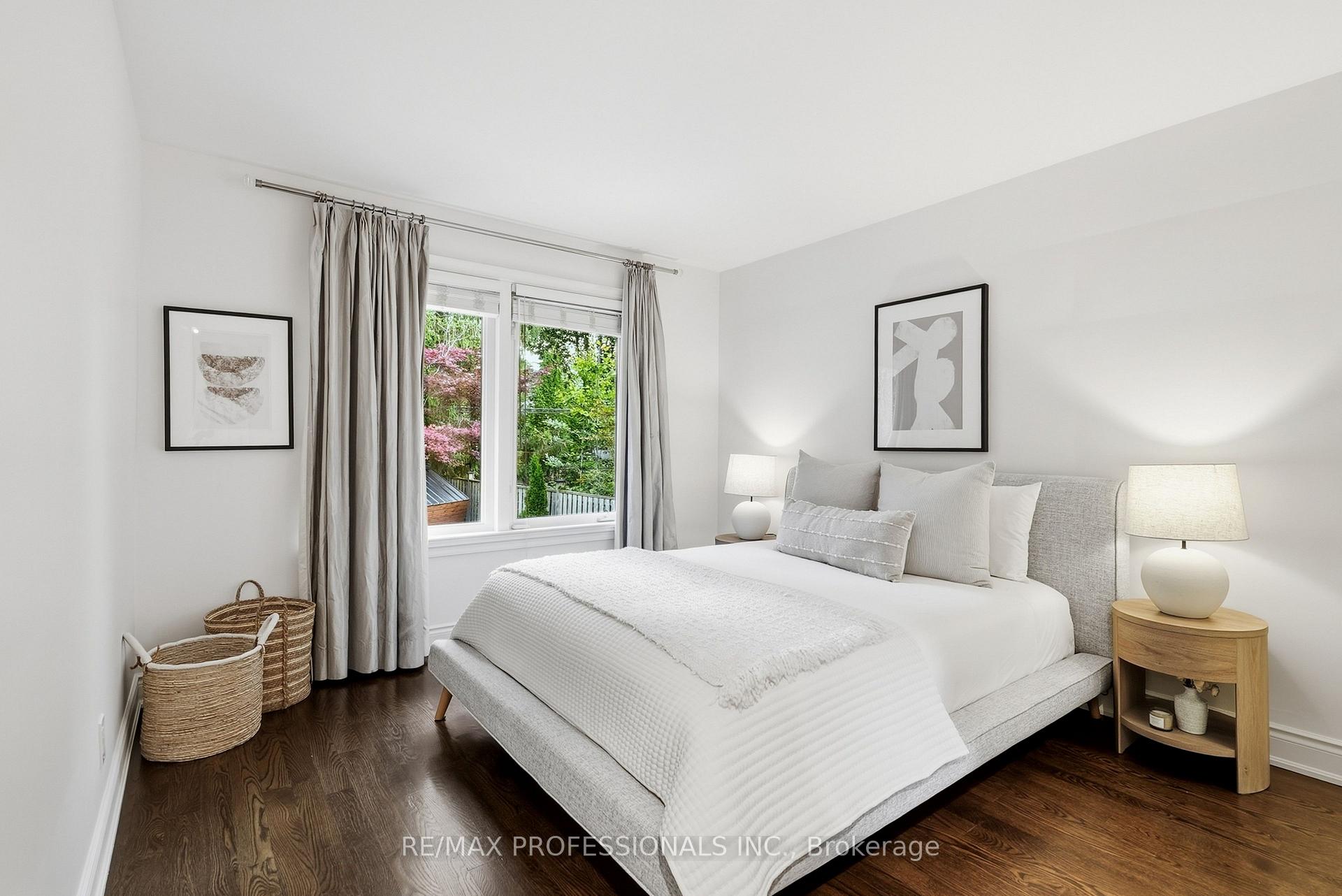 Photo 37 of 61 Abilene Drive, Etobicoke, Princess-Rosethorn — HOMEH