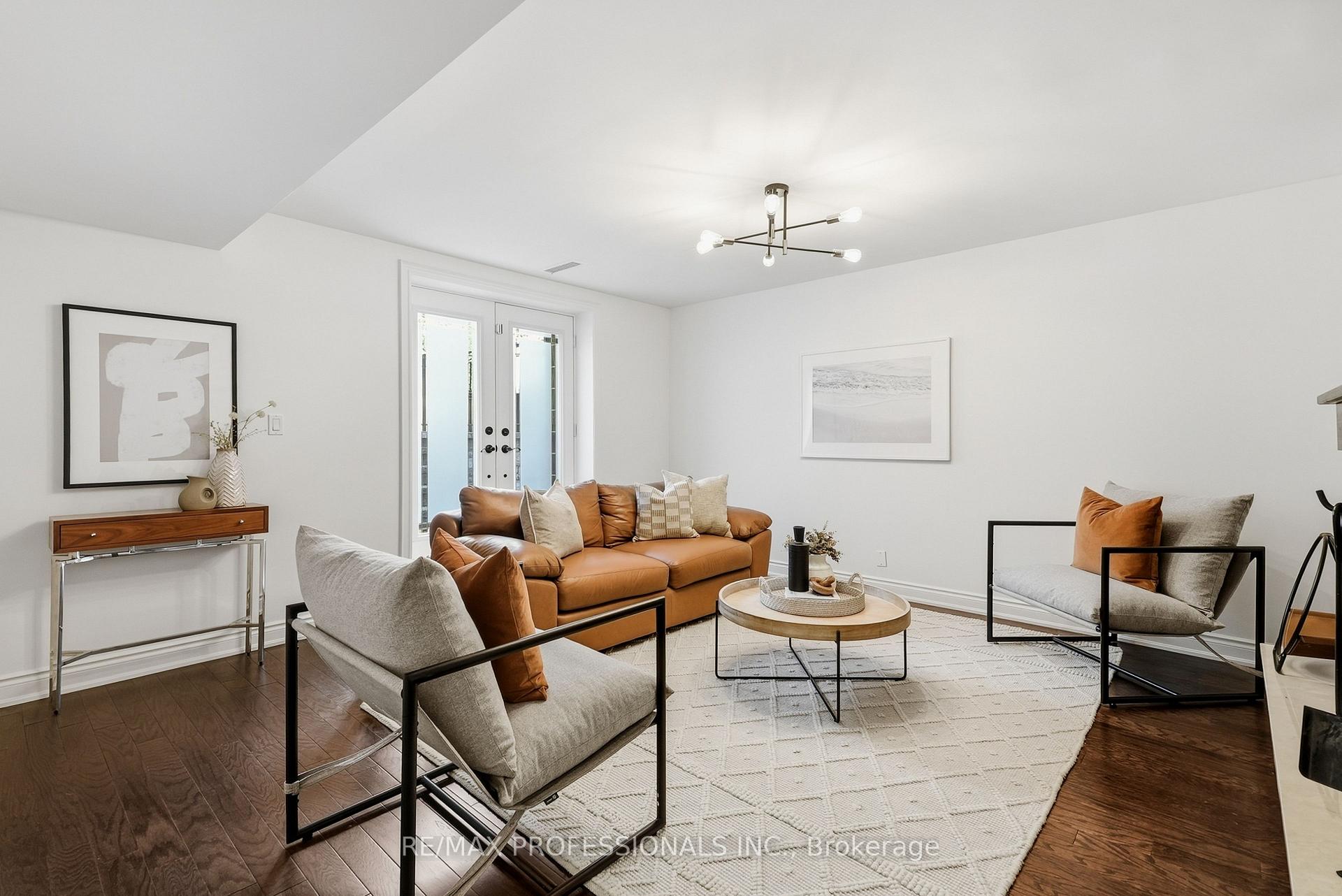 Photo 45 of 61 Abilene Drive, Etobicoke, Princess-Rosethorn — HOMEH