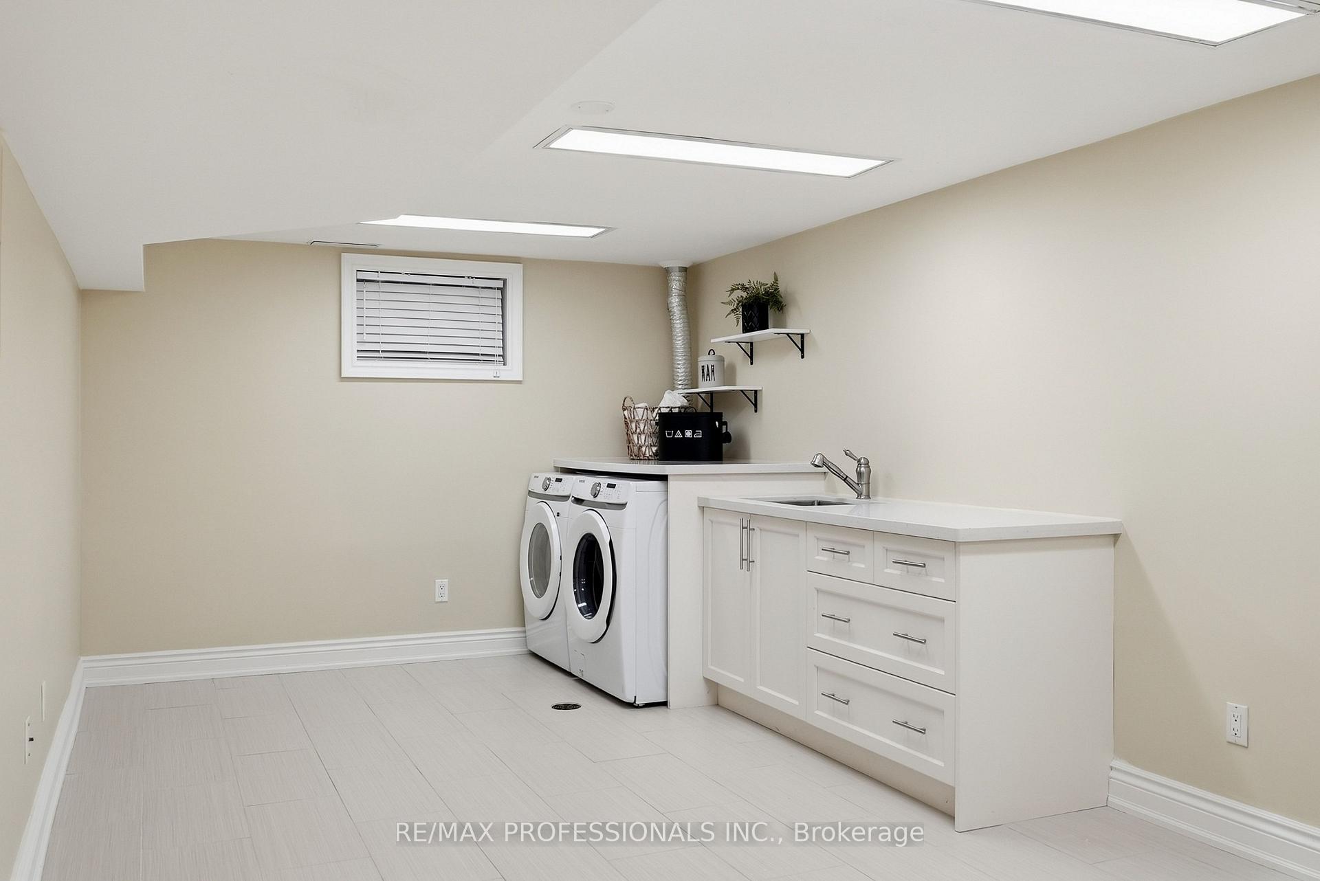 Photo 55 of 61 Abilene Drive, Etobicoke, Princess-Rosethorn — HOMEH