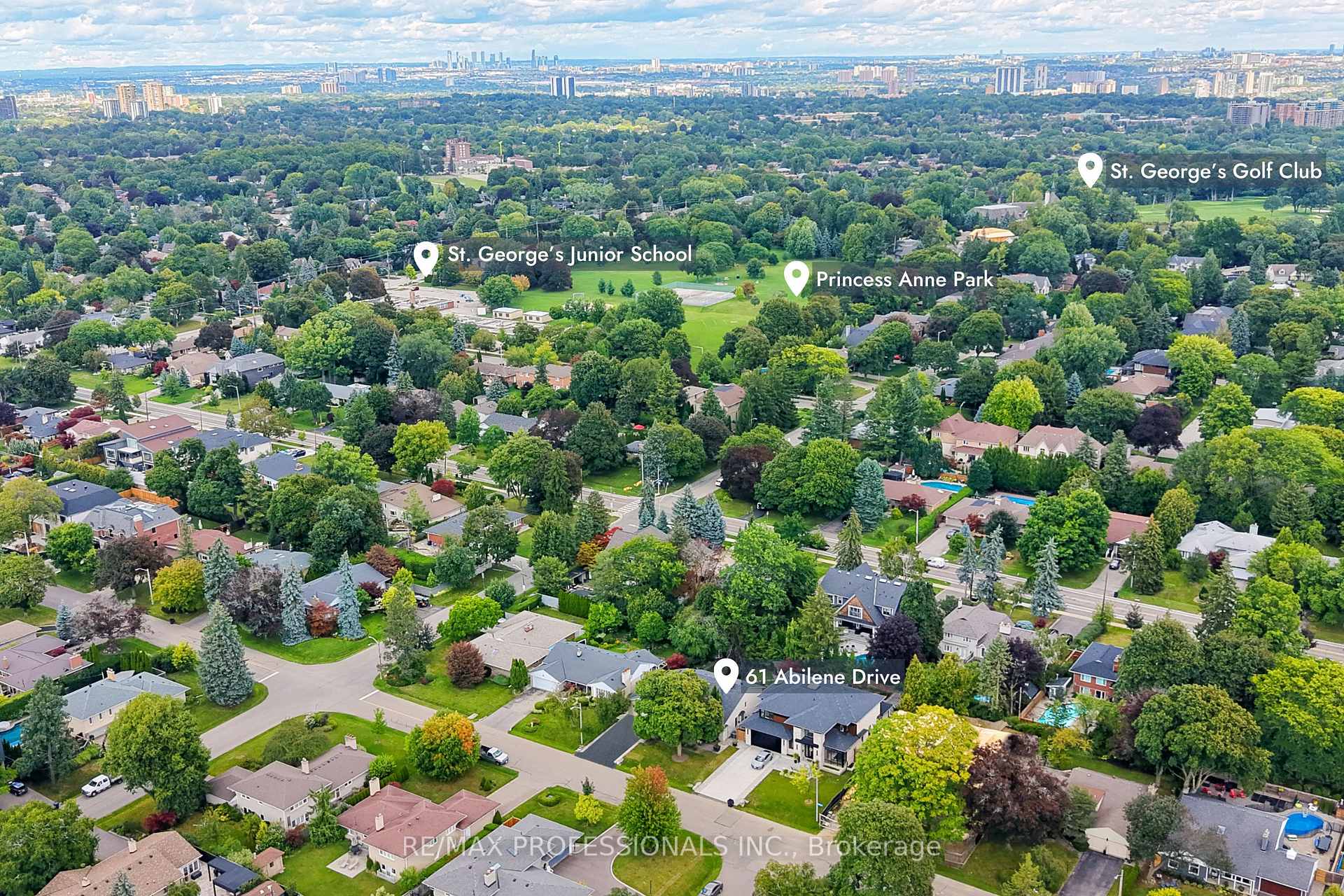 Photo 82 of 61 Abilene Drive, Etobicoke, Princess-Rosethorn — HOMEH