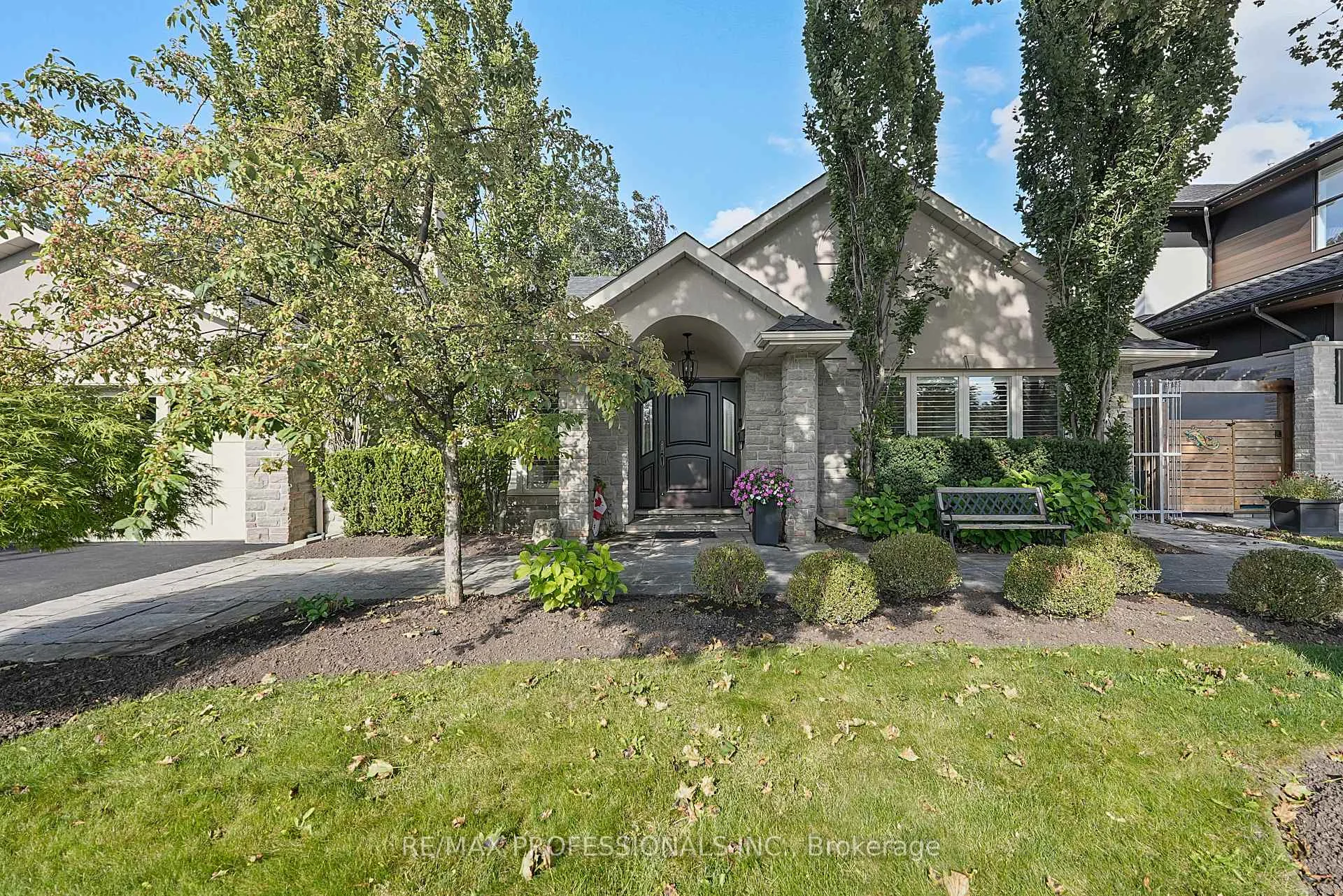 Photo 61 of 61 Abilene Drive, Etobicoke, Princess-Rosethorn — HOMEH
