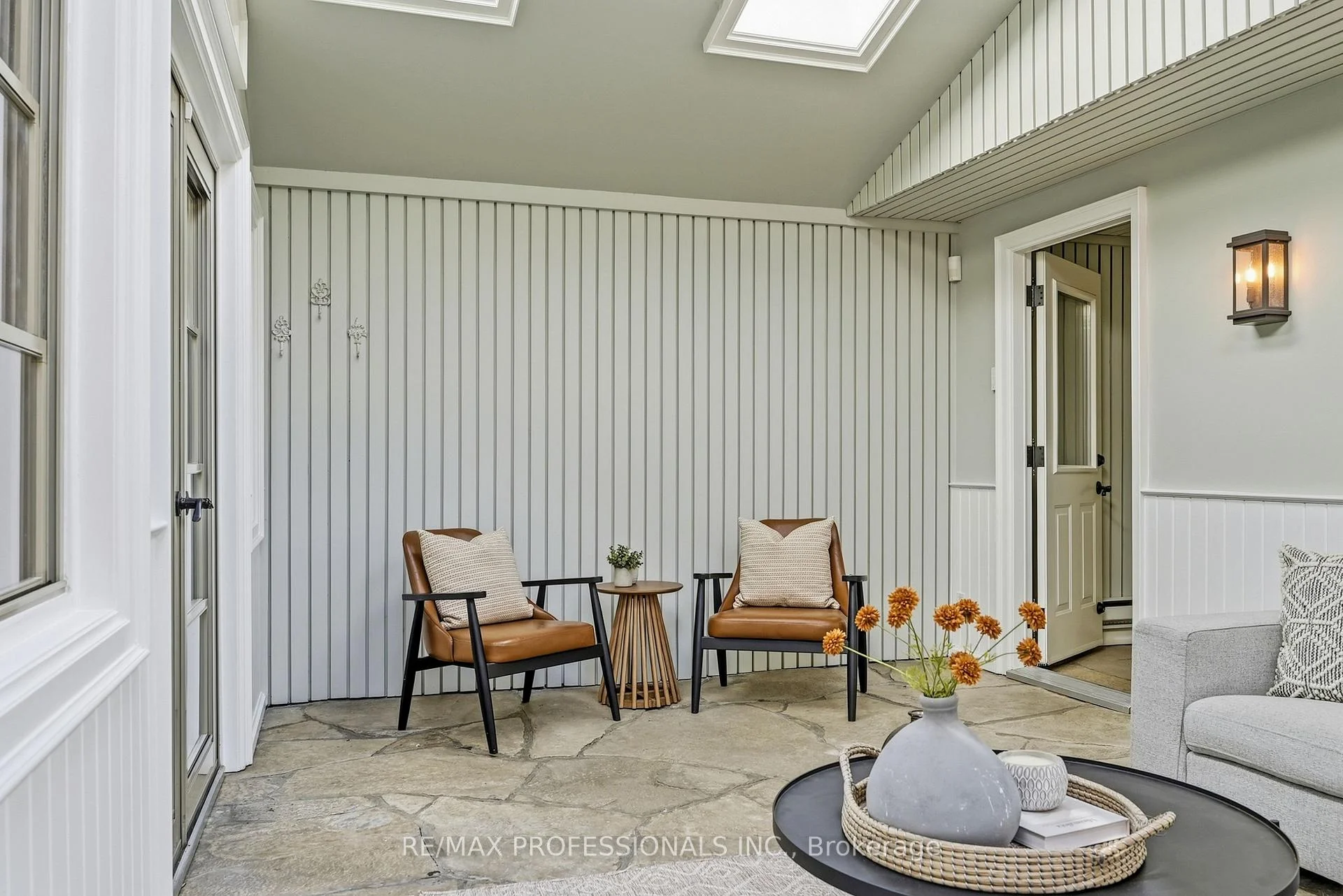 Photo 64 of 61 Abilene Drive, Etobicoke, Princess-Rosethorn — HOMEH