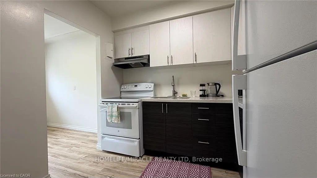 Photo 4 of Unit 202, 206 Indian Road, Kitchener, Grand River North — HOMEH