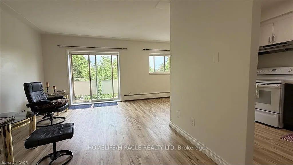 Photo 9 of Unit 202, 206 Indian Road, Kitchener, Grand River North — HOMEH