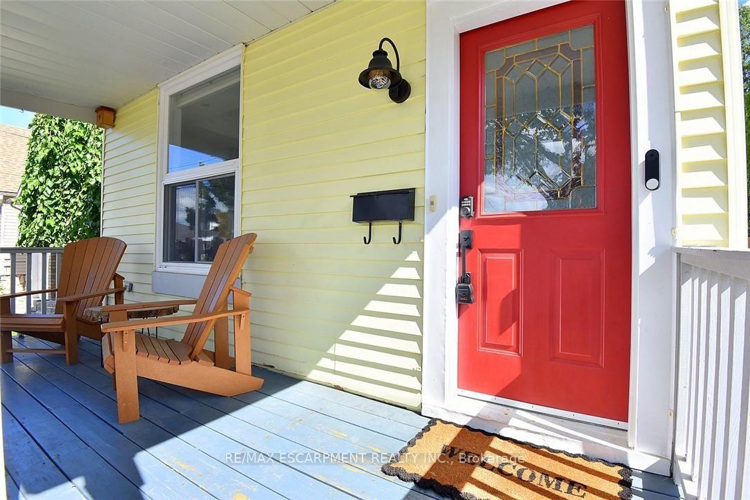 Photo 6 of 191 Bell Avenue, Hamilton, Bartonville — HOMEH
