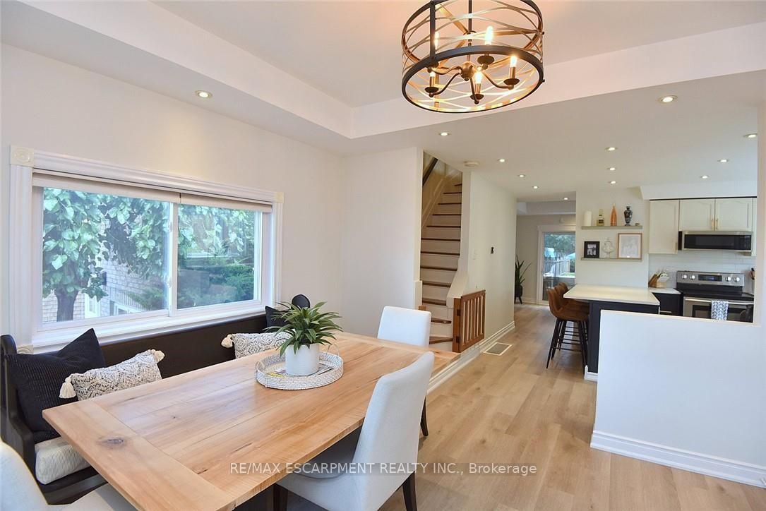 Photo 10 of 191 Bell Avenue, Hamilton, Bartonville — HOMEH