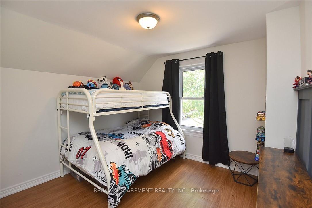Photo 26 of 191 Bell Avenue, Hamilton, Bartonville — HOMEH