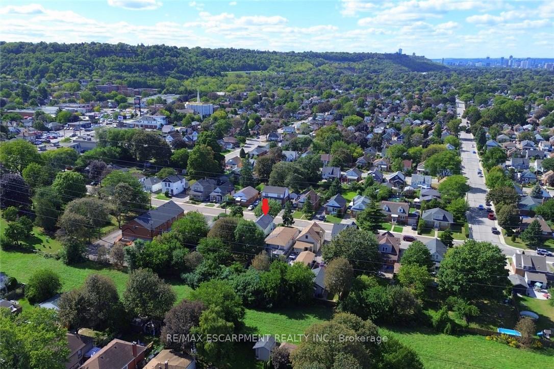 Photo 31 of 191 Bell Avenue, Hamilton, Bartonville — HOMEH