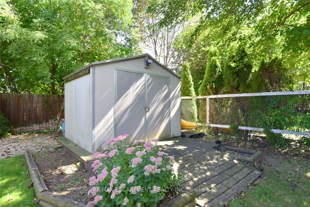 Photo 40 of 191 Bell Avenue, Hamilton, Bartonville — HOMEH
