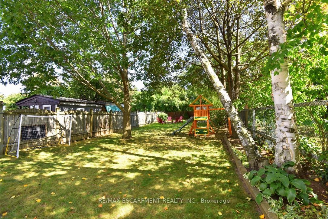 Photo 42 of 191 Bell Avenue, Hamilton, Bartonville — HOMEH