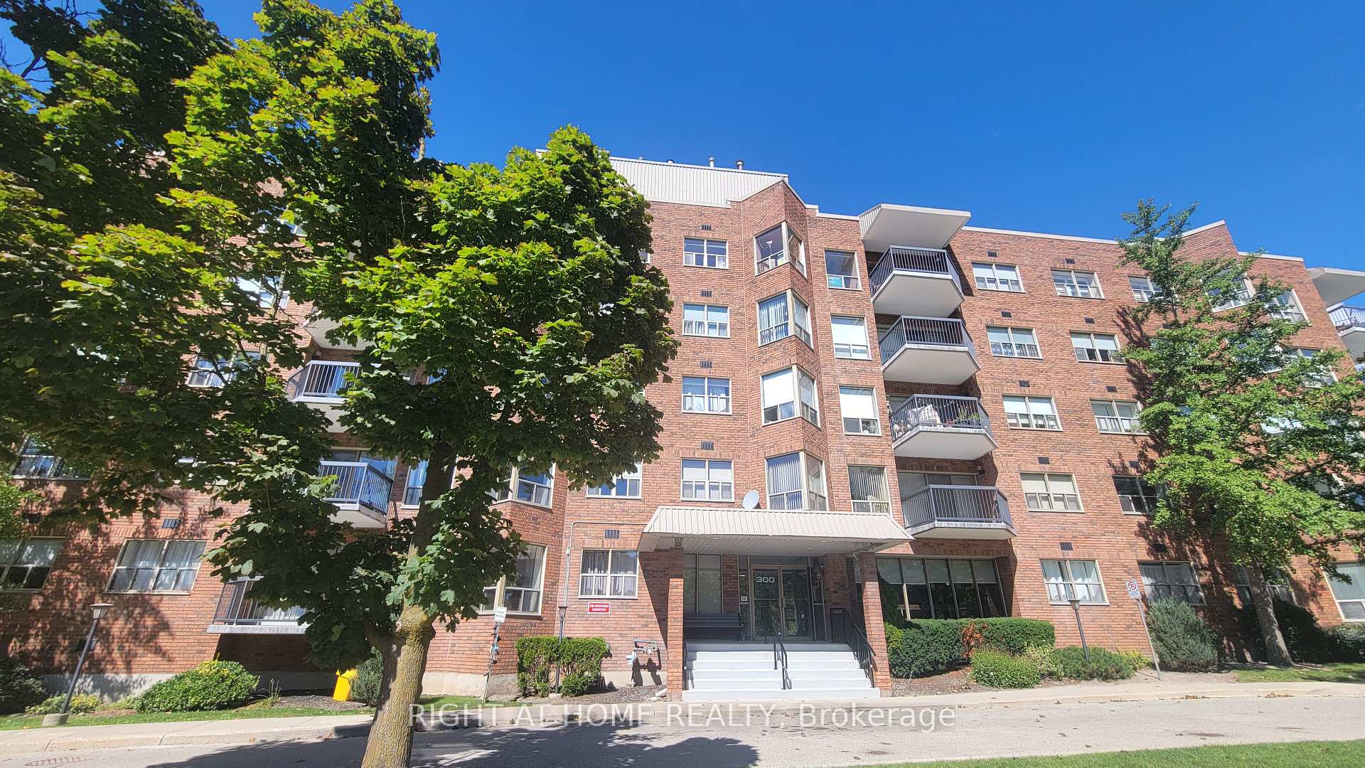 Photo of Unit 505, 300 Keats Way