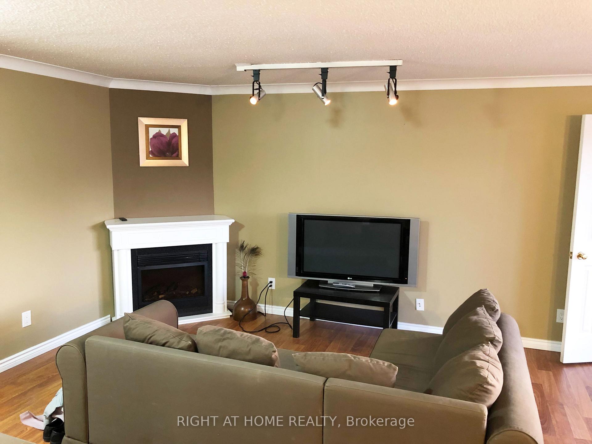 Photo 6 of Unit 505, 300 Keats Way, Waterloo, Beechwood — HOMEH