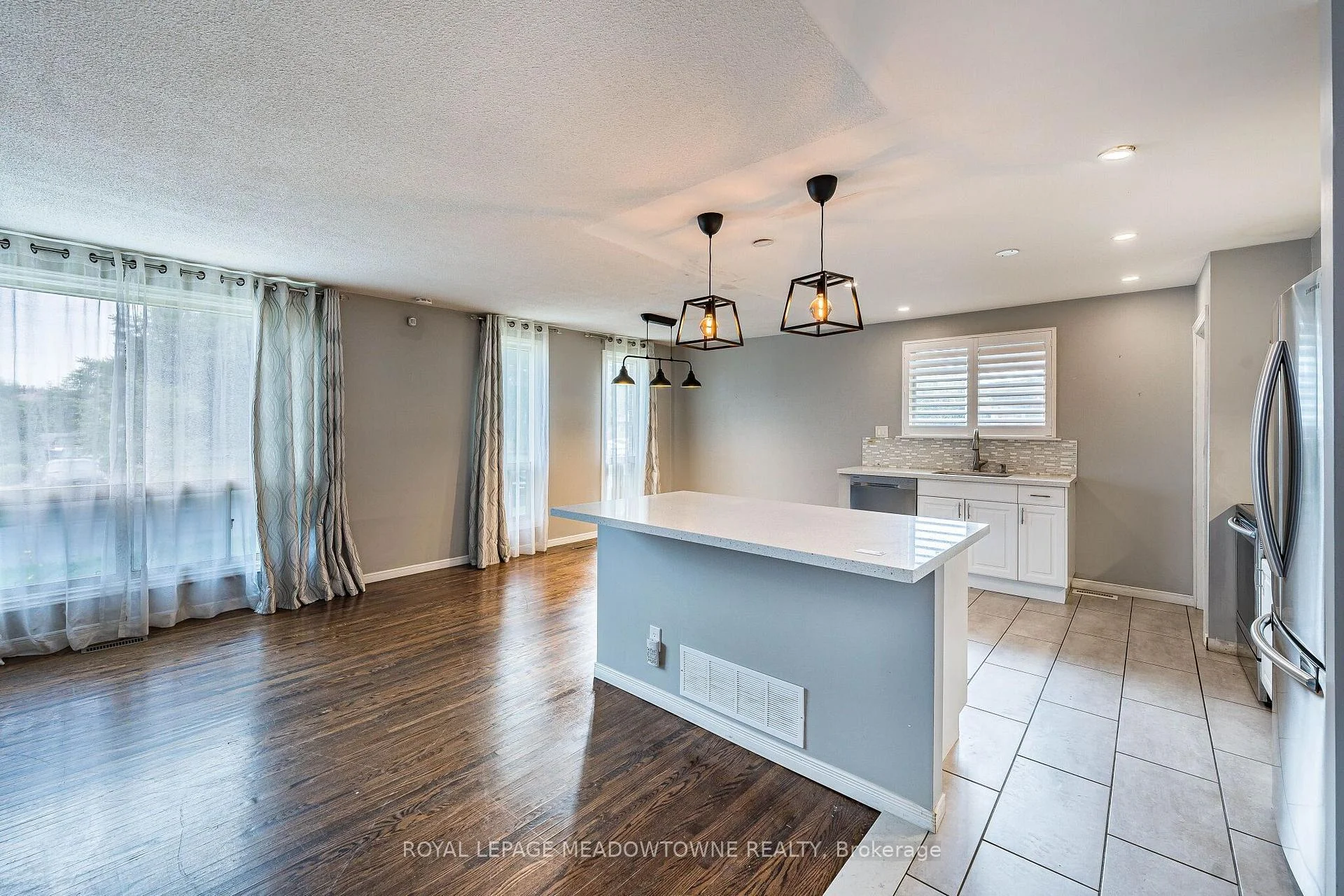 Photo 7 of 46 Reigate Avenue, Brampton, Madoc — HOMEH