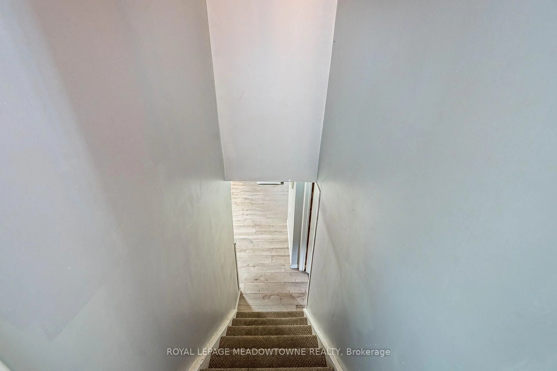 Photo 33 of 46 Reigate Avenue, Brampton, Madoc — HOMEH