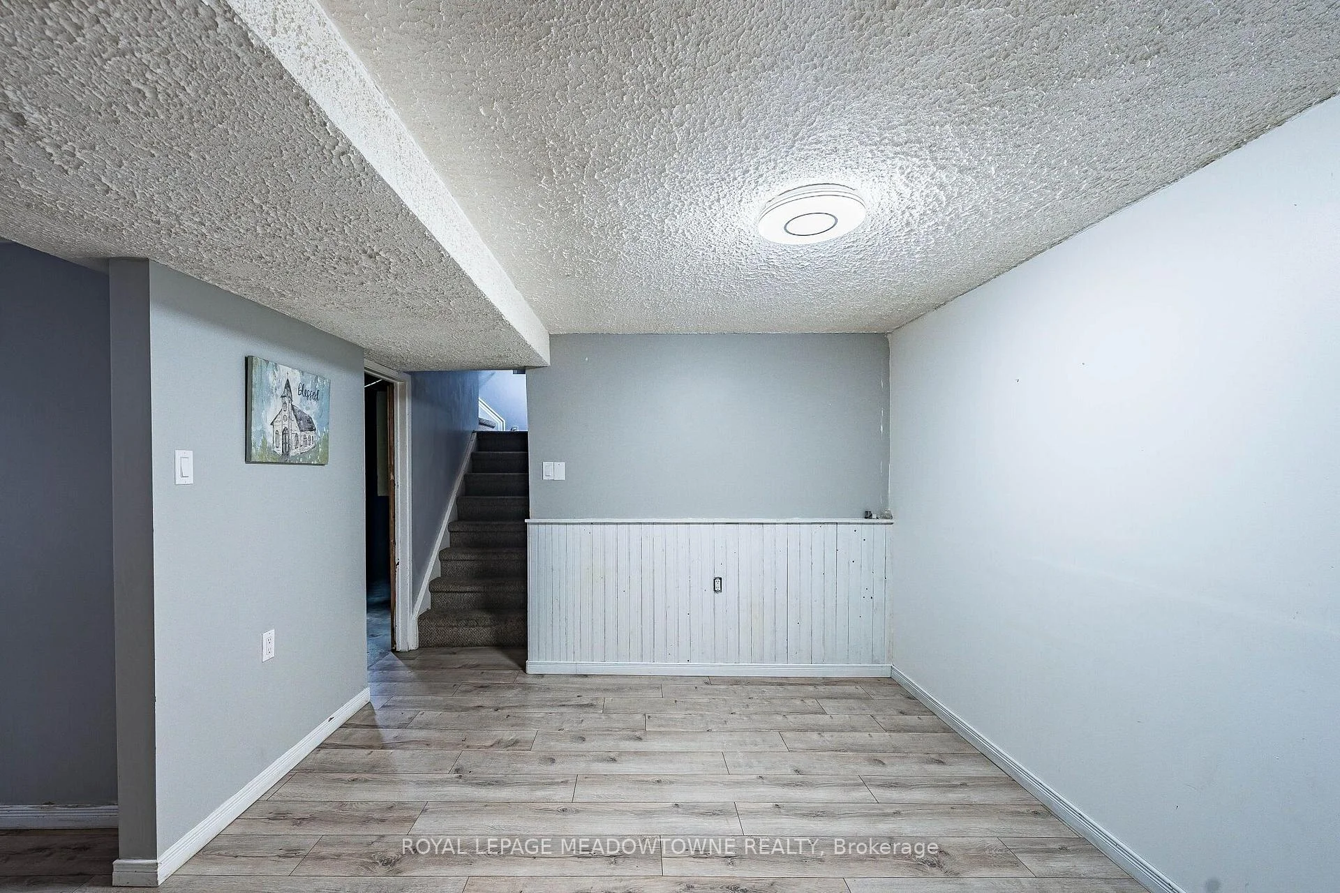 Photo 36 of 46 Reigate Avenue, Brampton, Madoc — HOMEH
