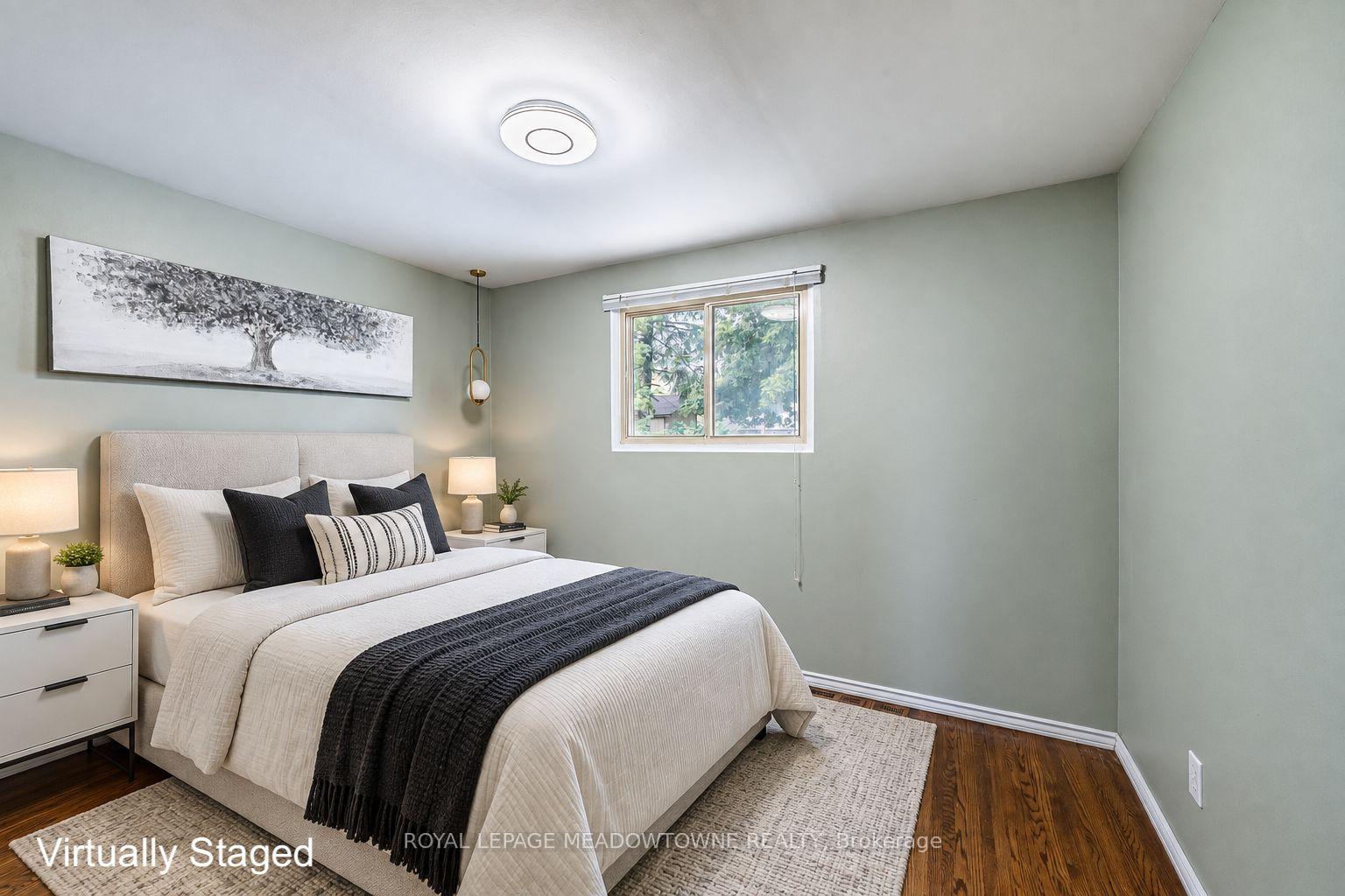 Photo 26 of 46 Reigate Avenue, Brampton, Madoc — HOMEH