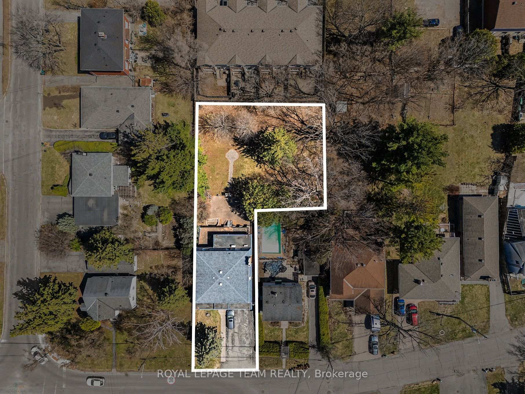 Photo 1 of 429 Ancaster Avenue, Ottawa, Woodroffe — HOMEH